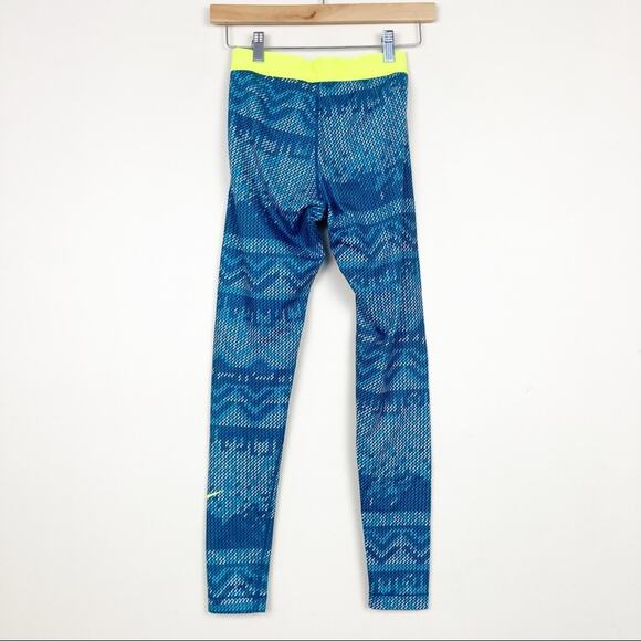 Nike Hyperwarm Blue Printed Training Leggings Sz XS - Picture 4 of 6